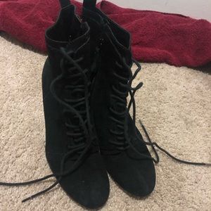Nine West Wedge booties
